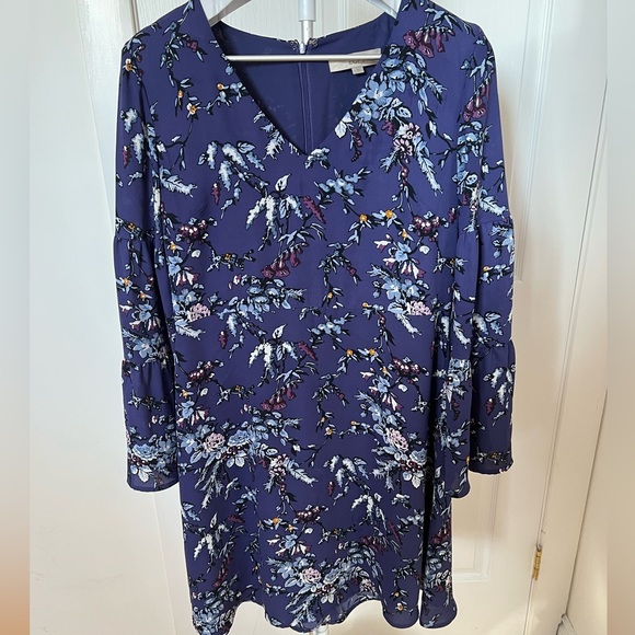 Loft Dress - Picture 1 of 2